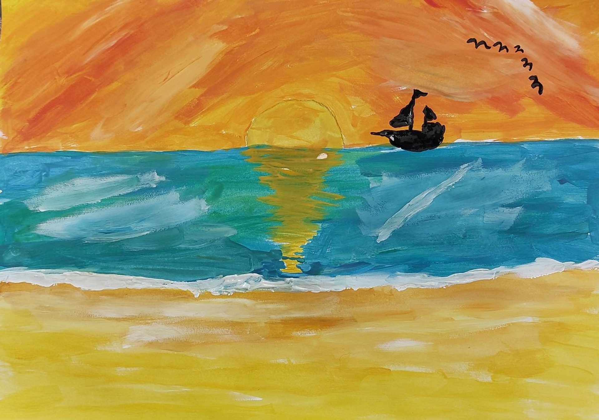 Ein Gemälde eines Segelschiffes draußen auf dem Meer, vorne ist Strand und am Horizont geht die Sonne unter.